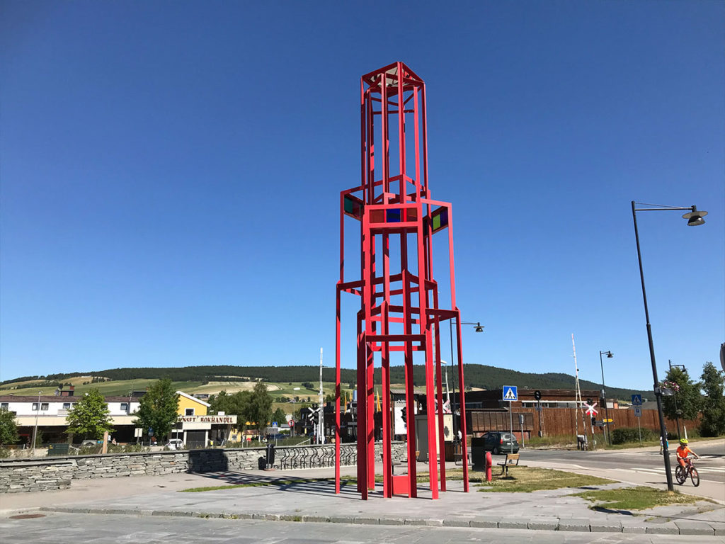 ståltårnet på tynset - et rødt tårn i tynset sentrum